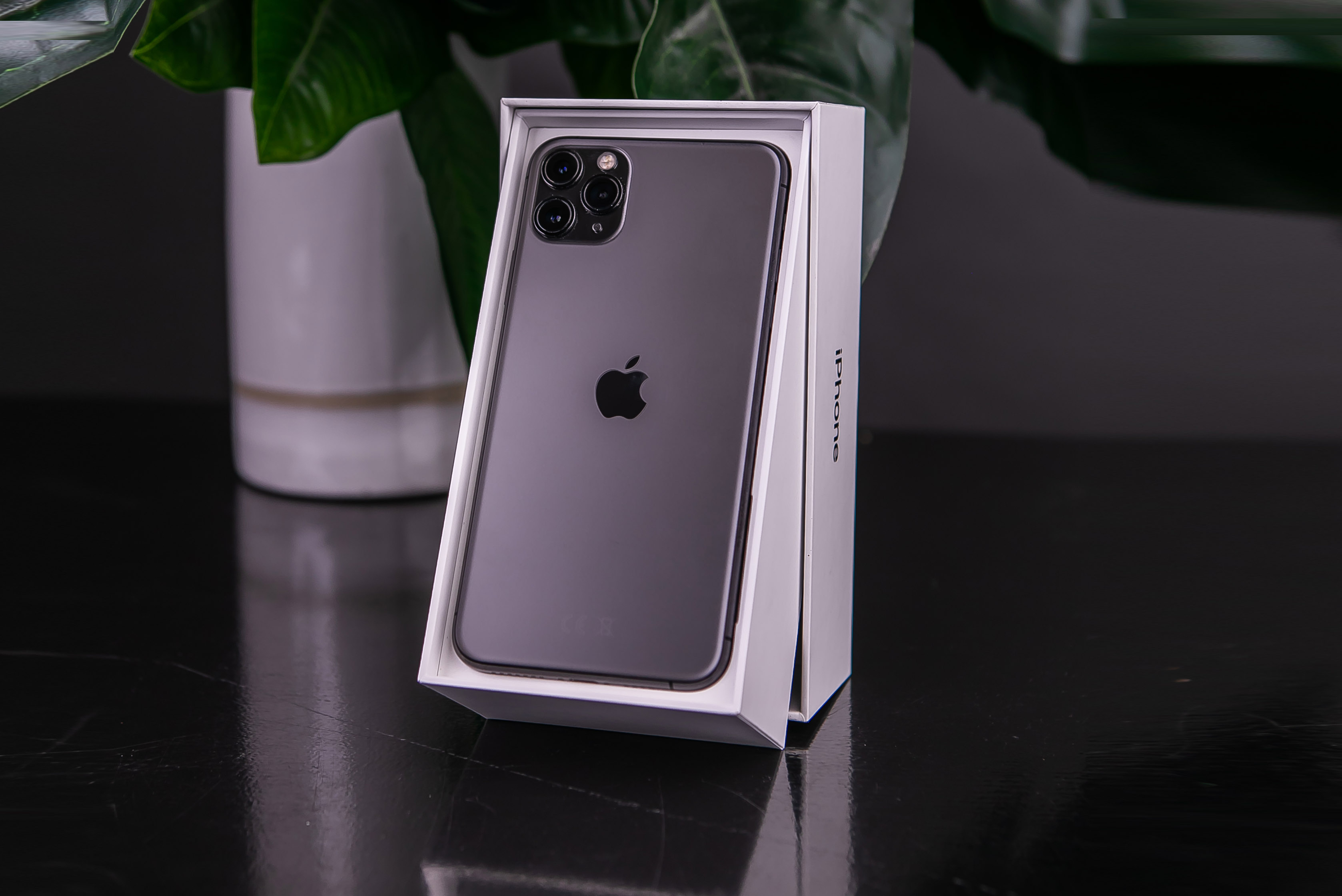 iPhone 11 Pro Max 256gb, SG (MWH42) б/у